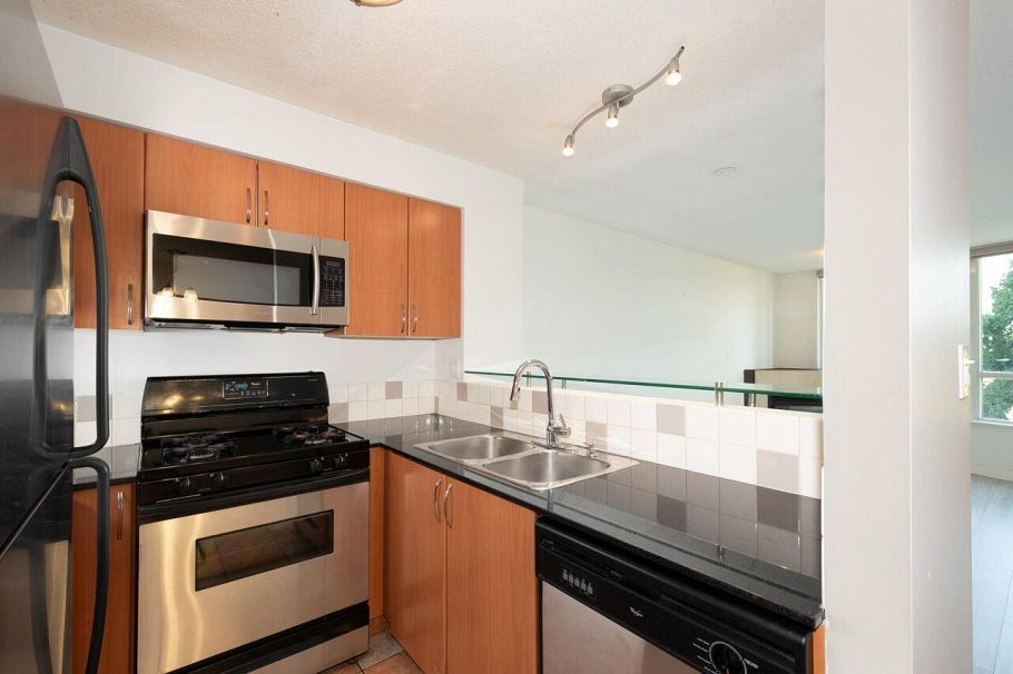 209 63 Keefer Place Vancouver, BC - 17