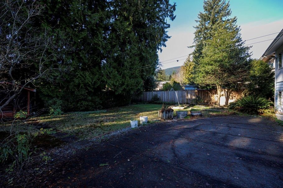 2685 Ailsa Crescent North Vancouver, BC - 26