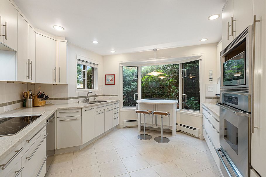 56 4900 Cartier Street Vancouver, BC - 13