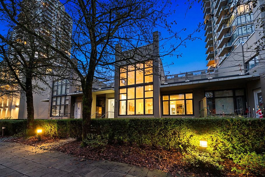 TH23 2345 Madison Avenue Burnaby, BC - 28