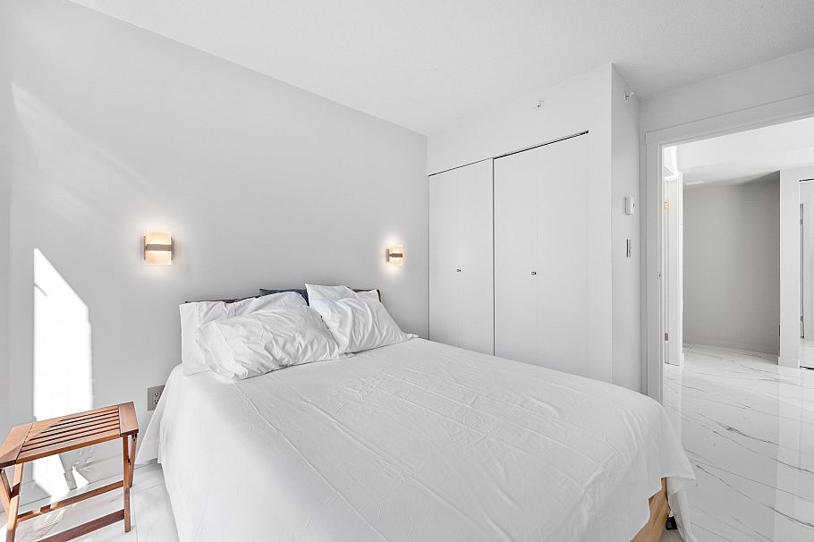 702 1188 Howe Street Vancouver, BC - 16