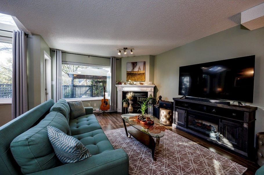 3340 Marquette Crescent Vancouver, BC - 3