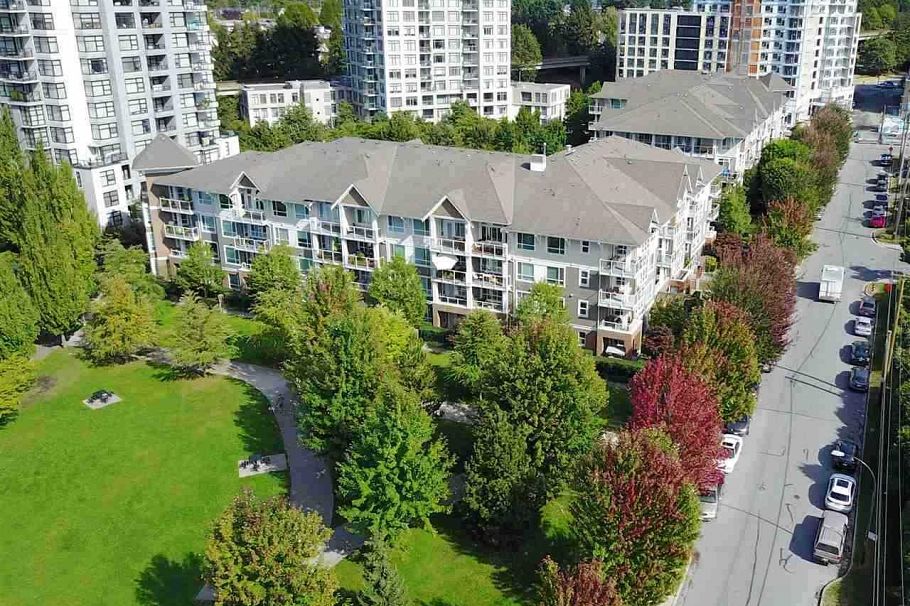 315 3551 Foster Avenue Vancouver, BC - 27