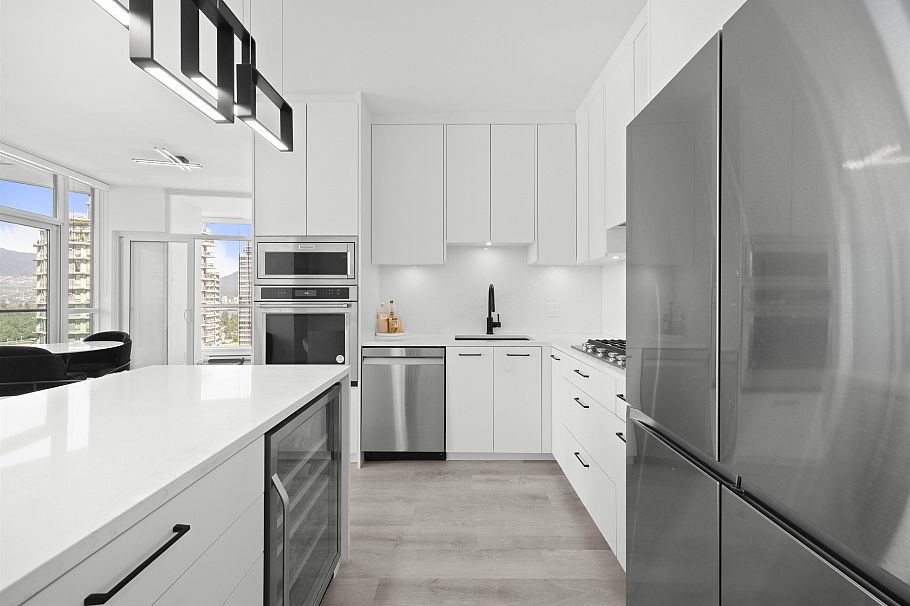 2201 1189 Melville Street Vancouver, BC - 23