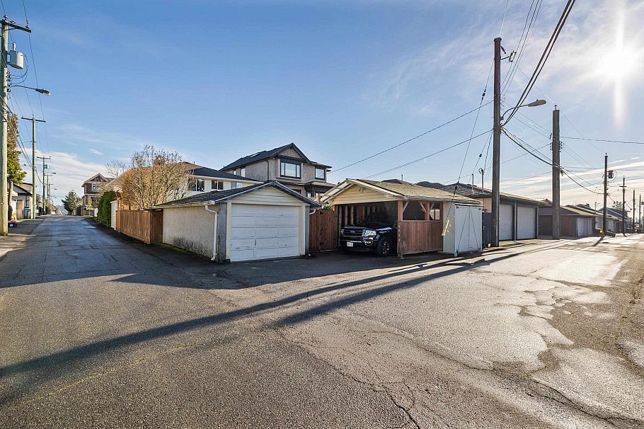 6529 Dawson Street Vancouver, BC - 36