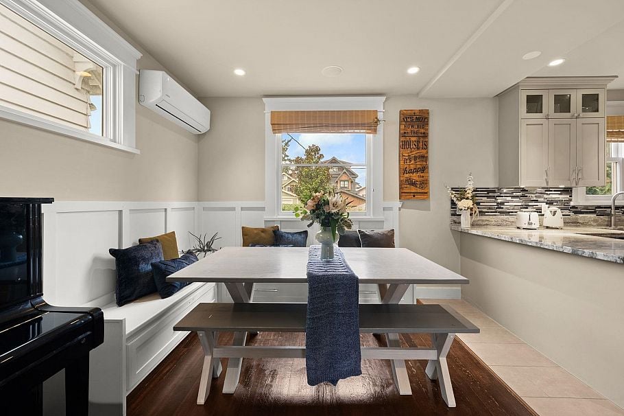 2576 Oxford Street Vancouver, BC - 8