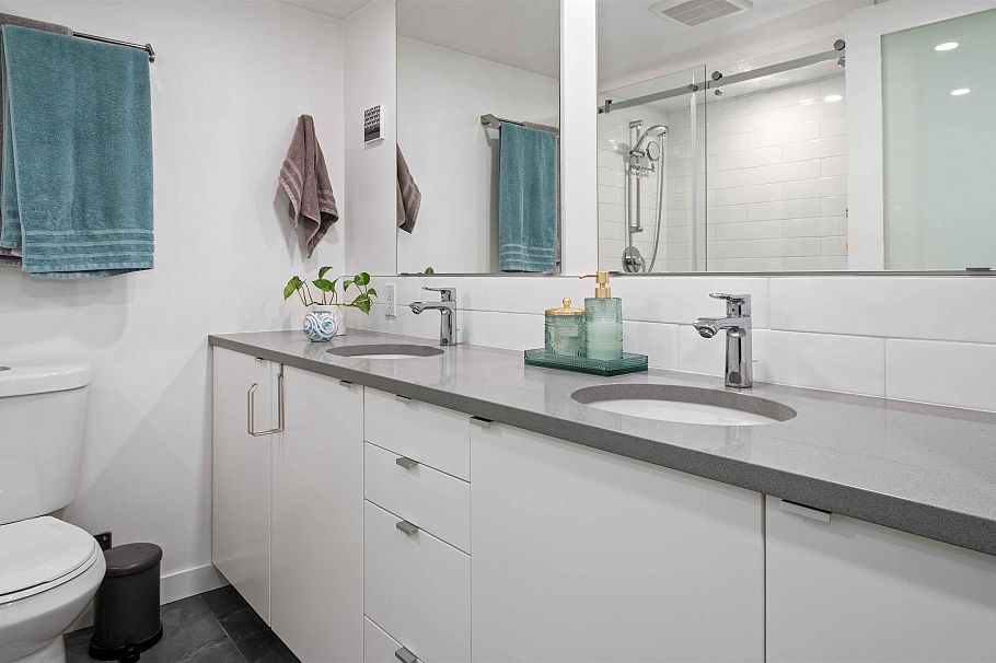 318 1345 W 15th Avenue Vancouver, BC - 18