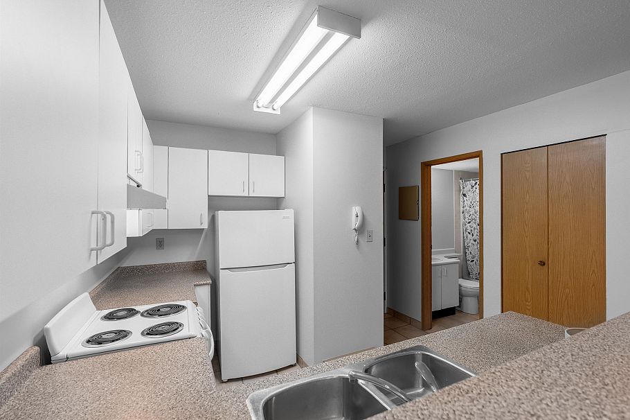 208 2255 Eton Street Vancouver, BC - 17