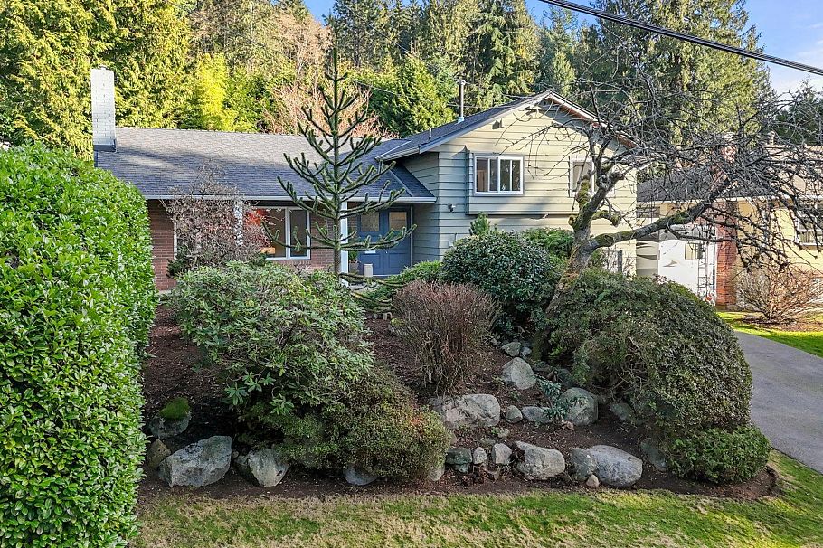 4966 Ranger Avenue North Vancouver, BC - 23
