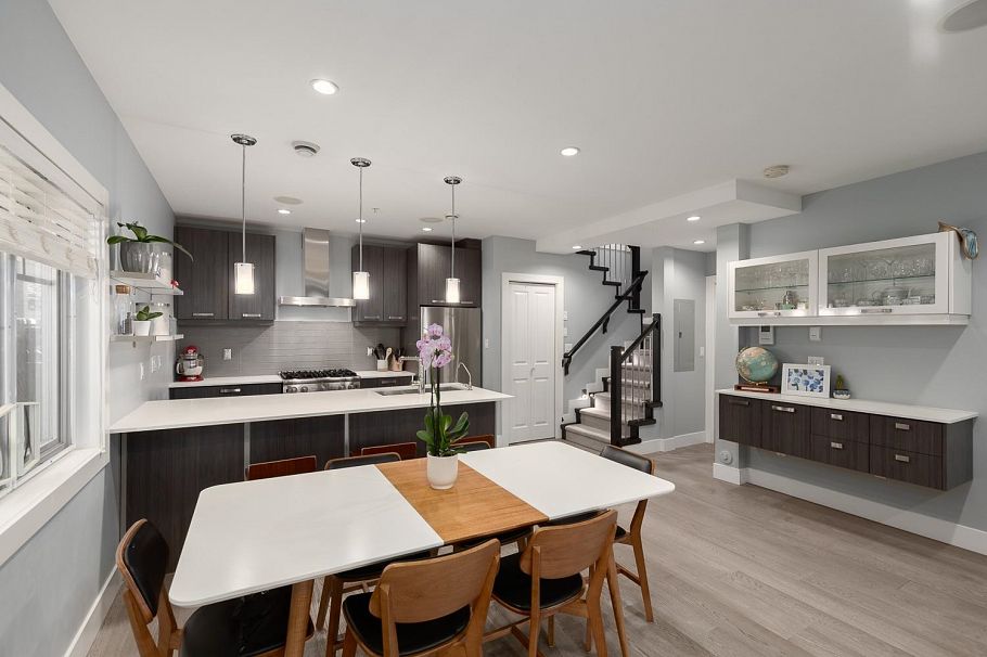 1082 E 10th Avenue Vancouver, BC - 8