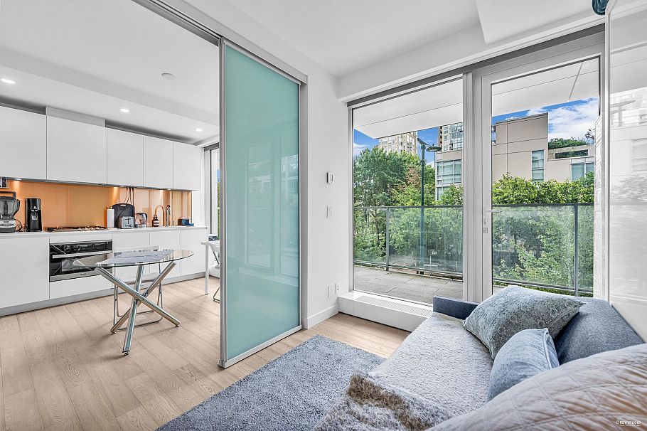 303 1480 Howe Street Vancouver, BC - 12