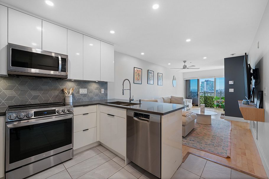 414 332 Lonsdale Avenue North Vancouver, BC - 7