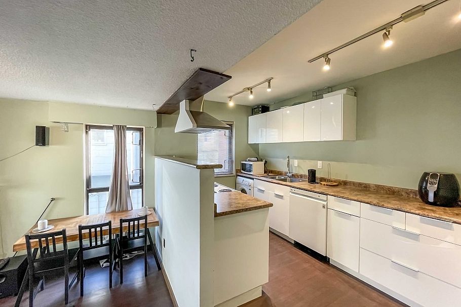 414 1435 NELSON STREET, Vancouver BC V6G 2Z3 Vancouver, BC - 10