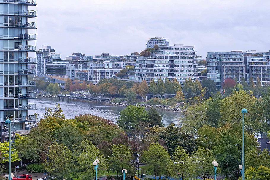 785 87 Nelson Street Vancouver, BC - 39