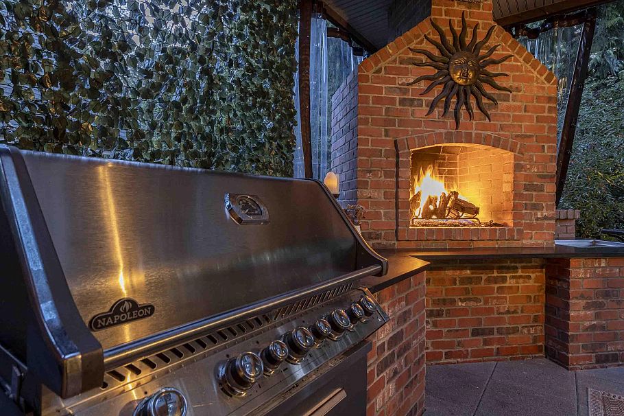 5559 Alma Street Vancouver, BC - 32