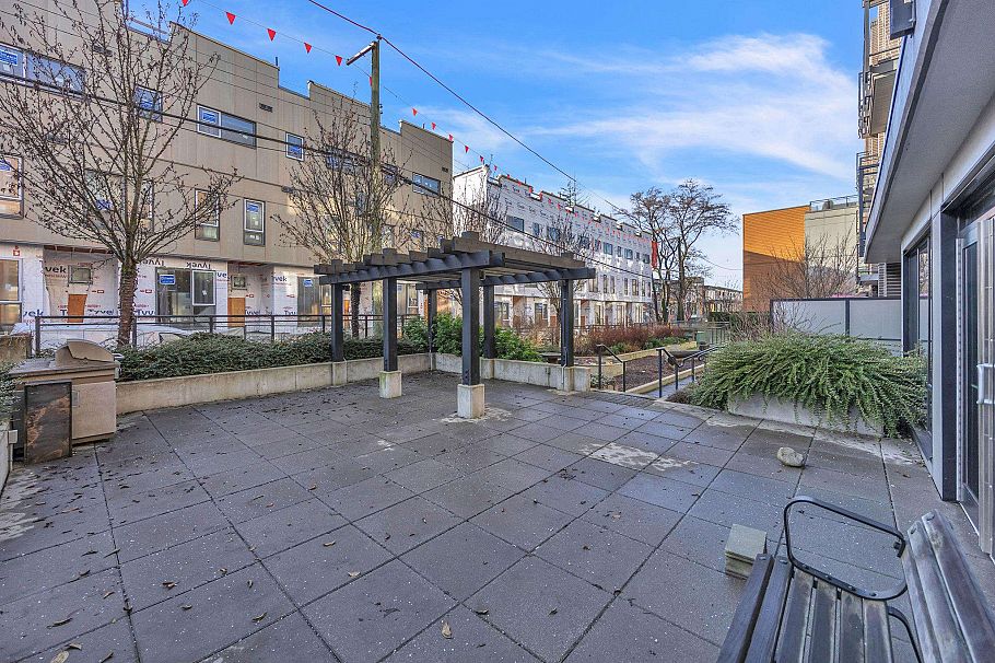 108 615 E 3rd Street North Vancouver, BC - 27