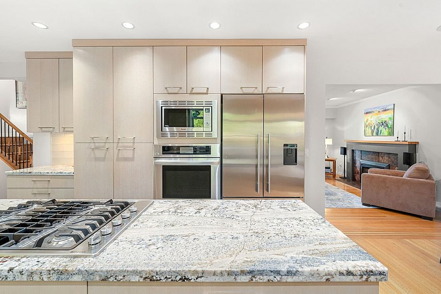 4966 Ranger Avenue North Vancouver, BC - 8