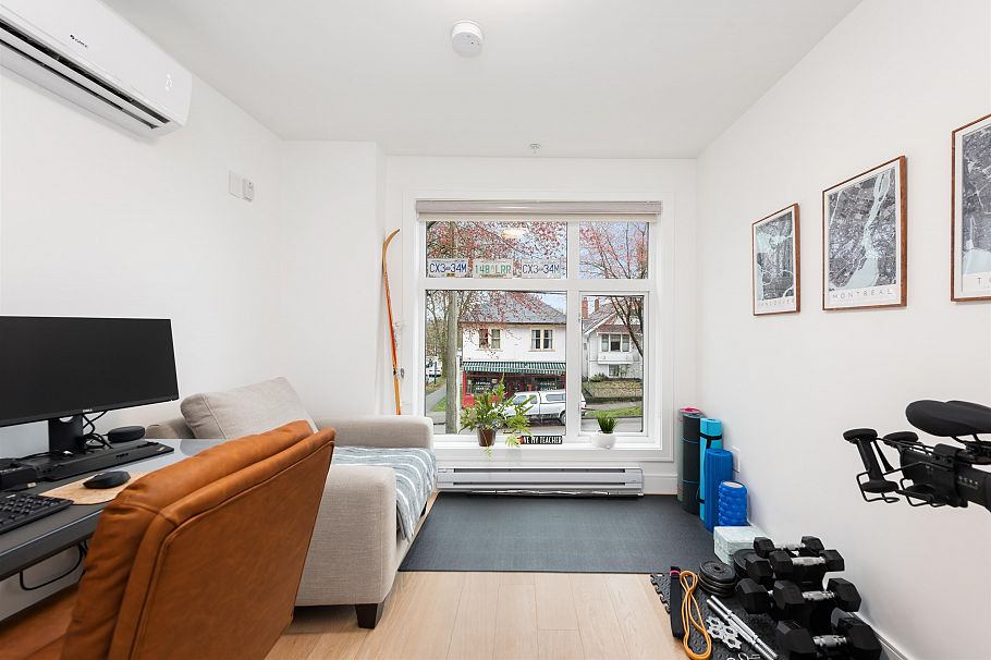 705 Victoria Drive Vancouver, BC - 23