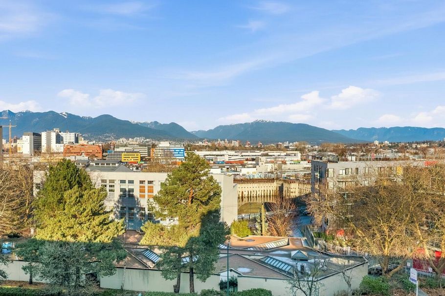 327 350 E 2nd Avenue Vancouver, BC - 23