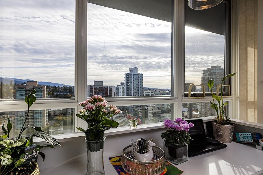 1702 121 W 16th Street North Vancouver, BC - 20