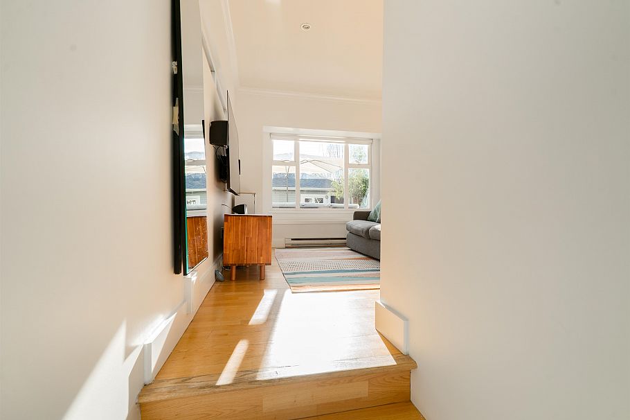 888 Union Street Vancouver, BC - 3