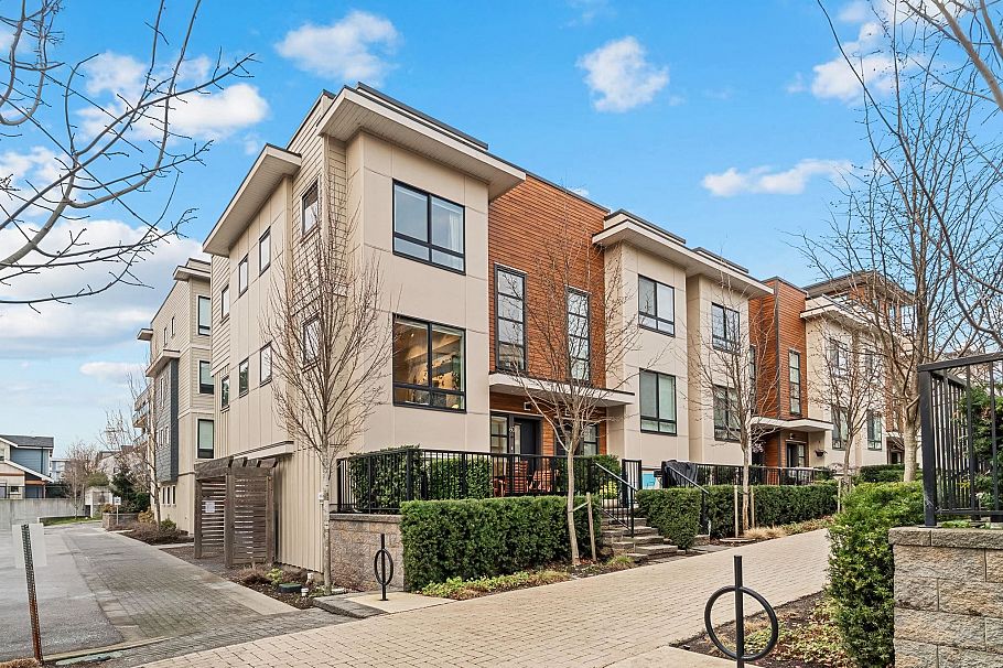 60 10199 River Drive Richmond, BC - 24