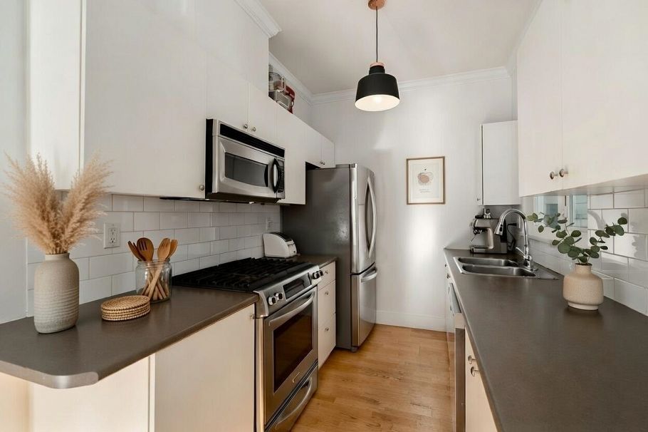 888 Union Street Vancouver, BC - 10