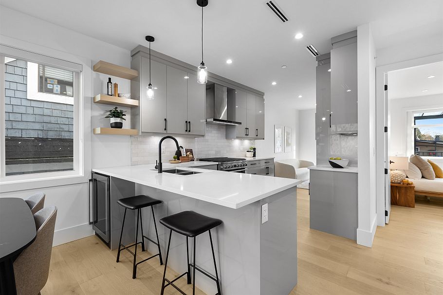 5304 Fraser Street Vancouver, BC - 12