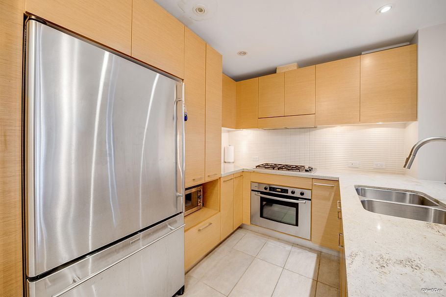 107 6015 Iona Drive Vancouver, BC - 6