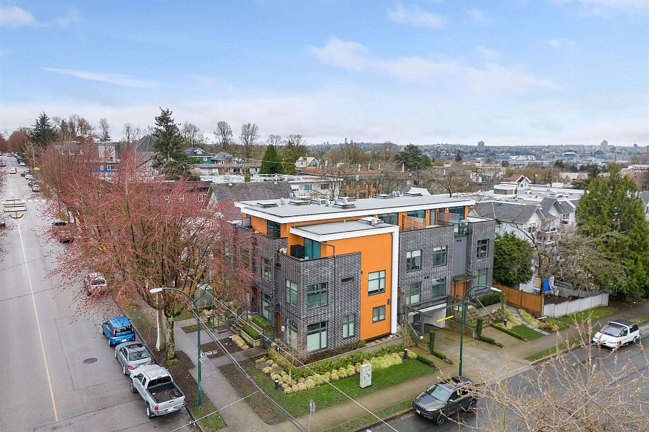 705 Victoria Drive Vancouver, BC - 34