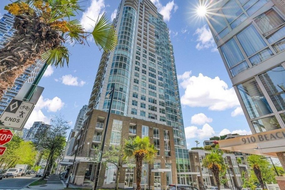 910 1500 Hornby Street Vancouver, BC - 1