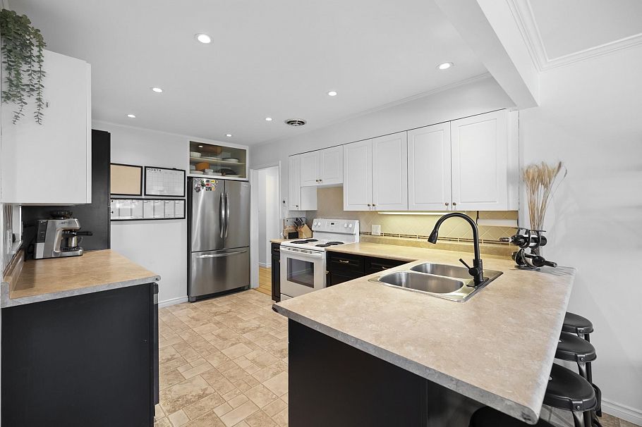 6529 Dawson Street Vancouver, BC - 13