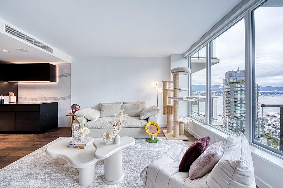 1703 620 Cardero Street Vancouver, BC - 1