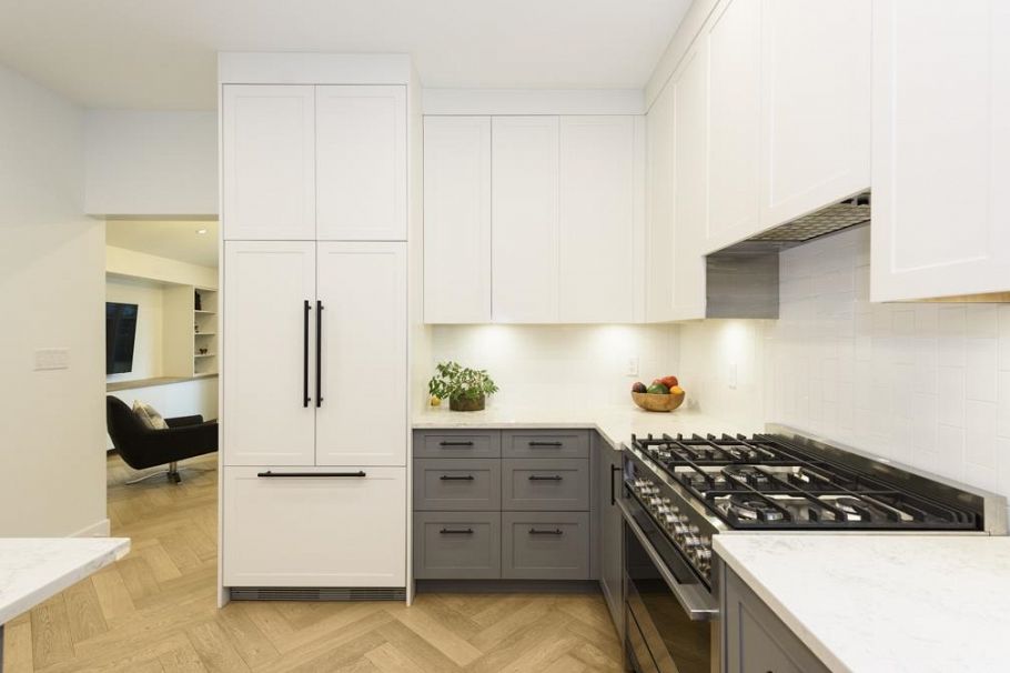 161 E 26th Avenue Vancouver, BC - 5