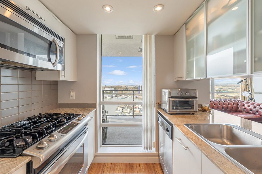 1706 3333 Corvette Way Richmond, BC - 17