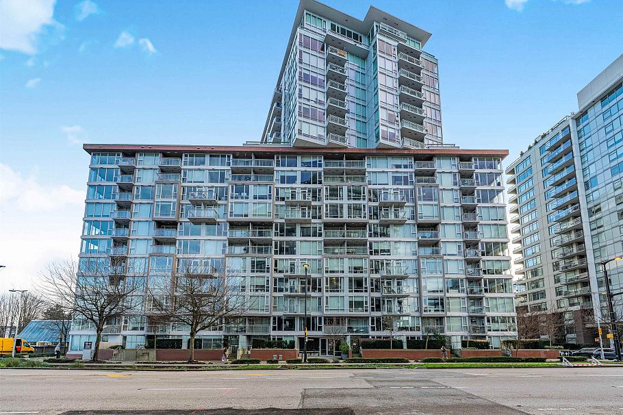 306 1618 Quebec Street Vancouver, BC - 1