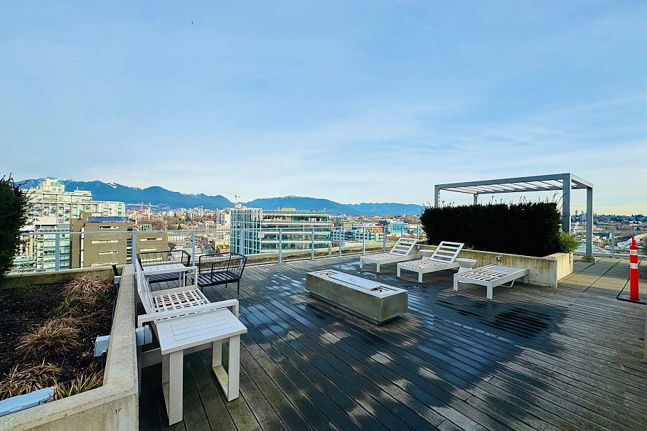 727 180 E 2nd Avenue Vancouver, BC - 9