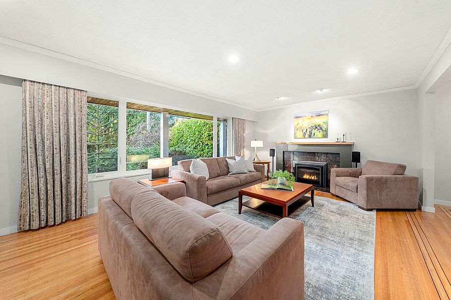 4966 Ranger Avenue North Vancouver, BC - 12