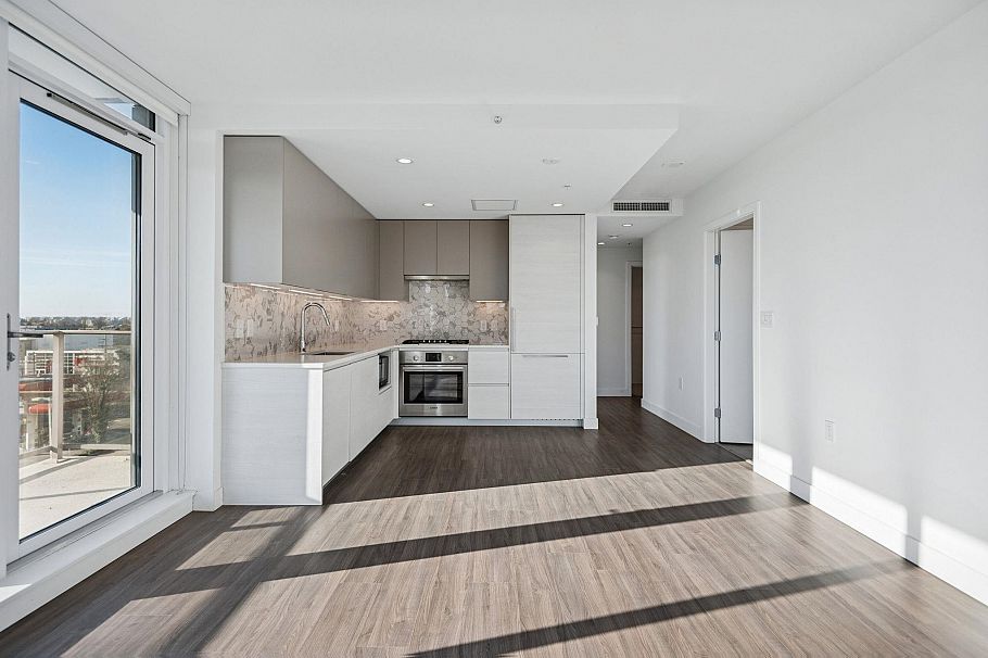 306 8181 Chester Street Vancouver, BC - 6