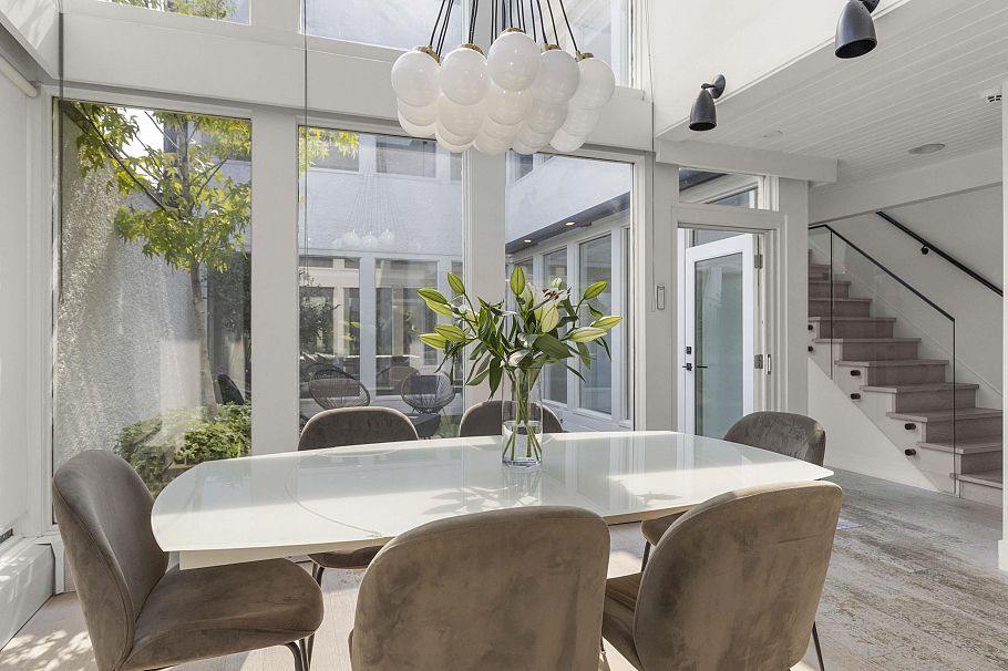 4615 W 7th Avenue Vancouver, BC - 9