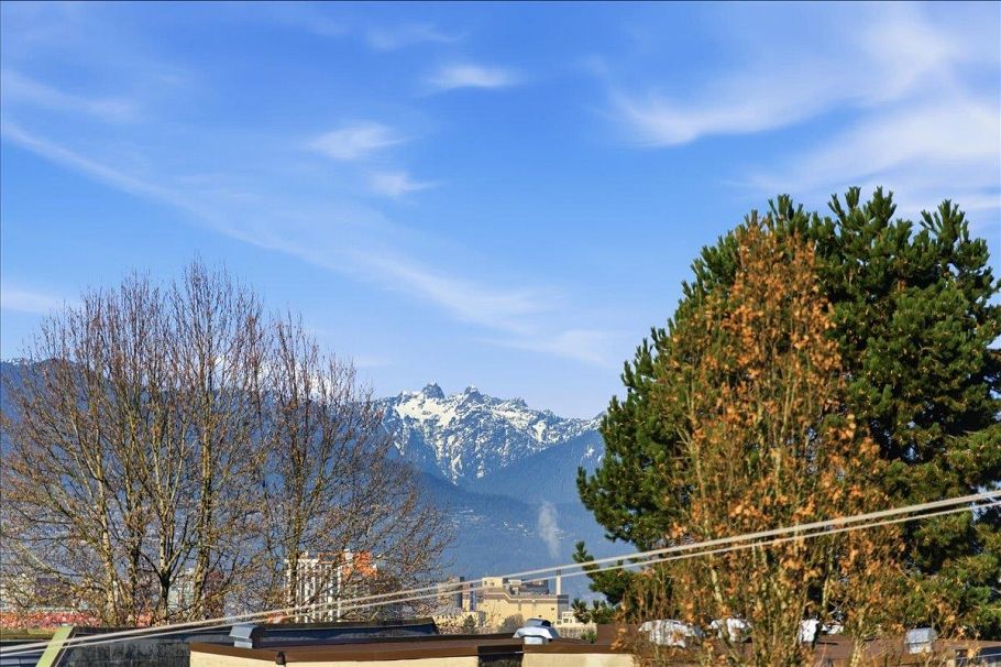 303 1433 E 1st Avenue Vancouver, BC - 28