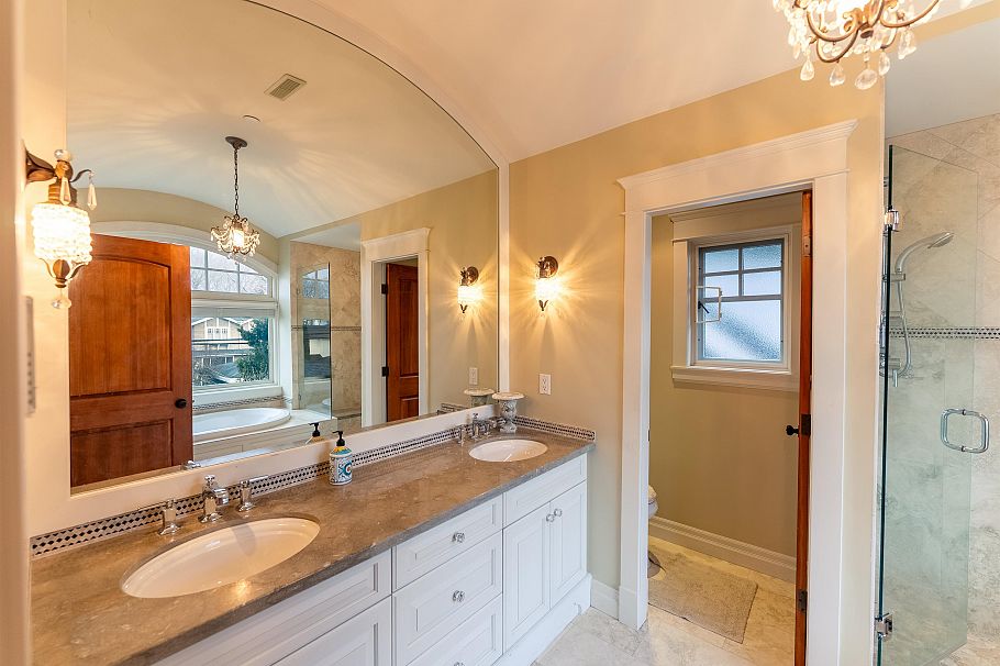 3939 W 14th Avenue Vancouver, BC - 14