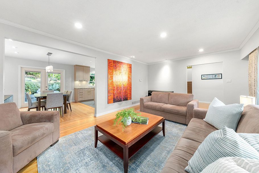 4966 Ranger Avenue North Vancouver, BC - 11