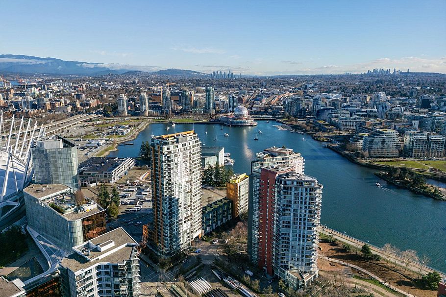 1901 33 Smithe Street Vancouver, BC - 36