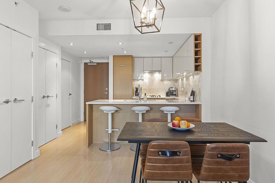 110 110 Switchmen Street Vancouver, BC - 19