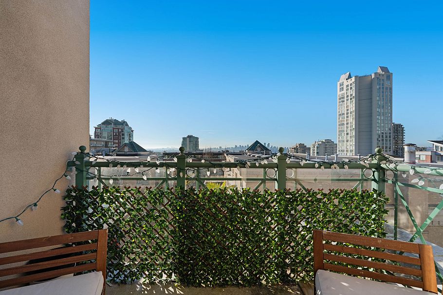 414 332 Lonsdale Avenue North Vancouver, BC - 11