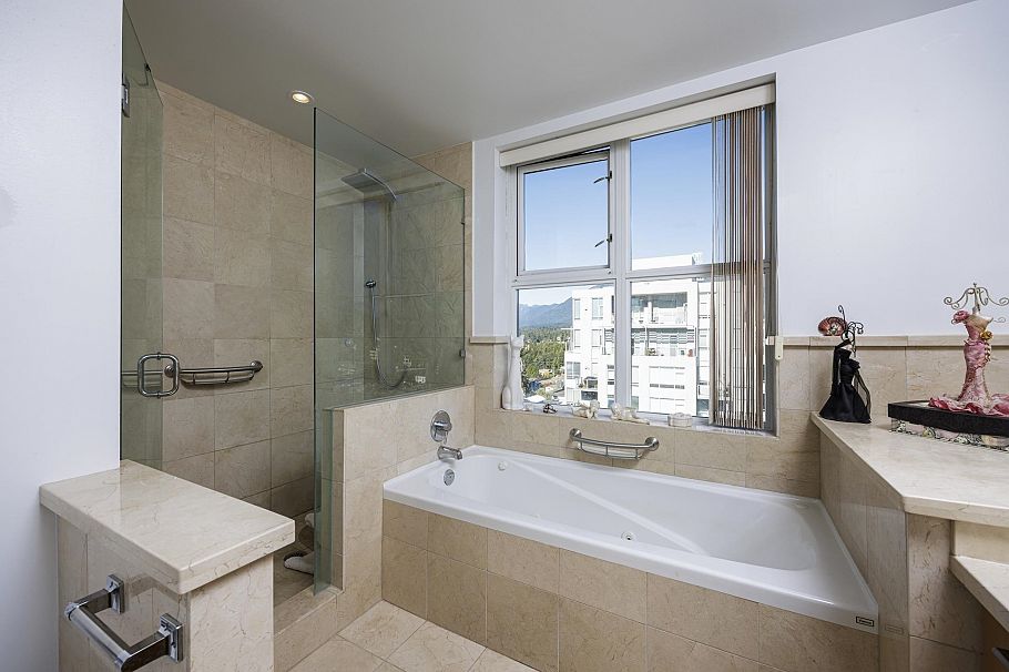 1702 121 W 16th Street North Vancouver, BC - 27