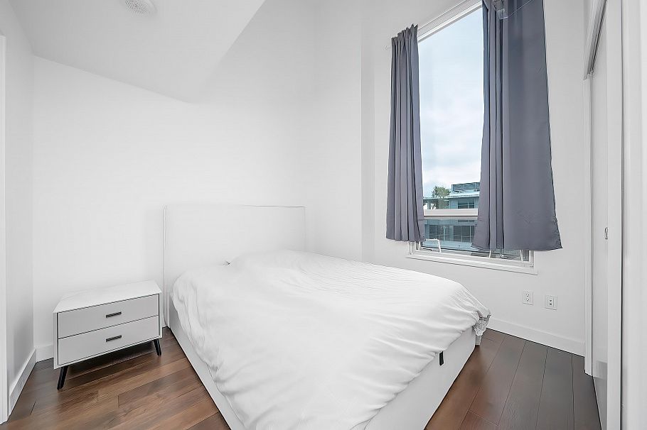 1903 8833 Hazelbridge Way Richmond, BC - 12