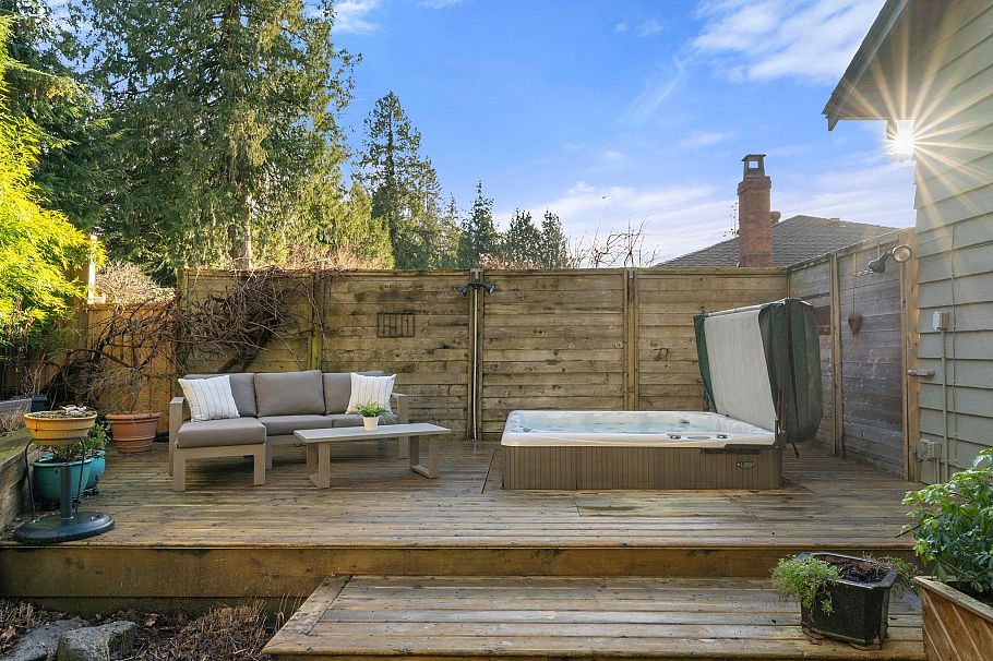 4966 Ranger Avenue North Vancouver, BC - 17