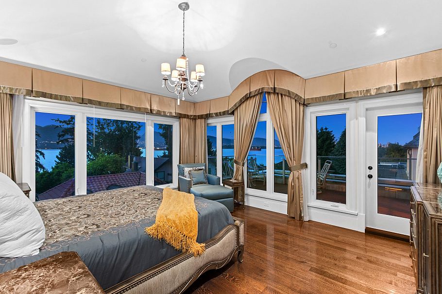 4651 Simpson Avenue Vancouver, BC - 11